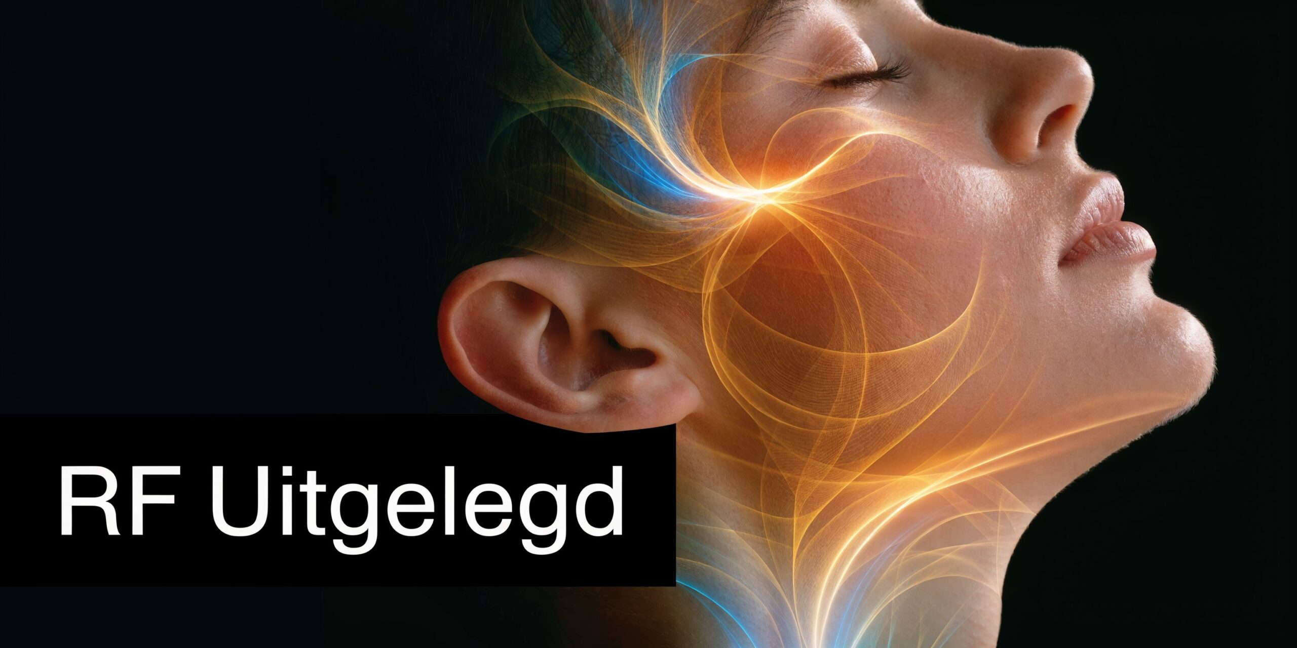 Een zijaanzicht van een gezicht met abstracte lichtstralen die de werking van radiofrequente huidbehandelingen illustreren.